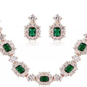 Emerald green earrings and necklace